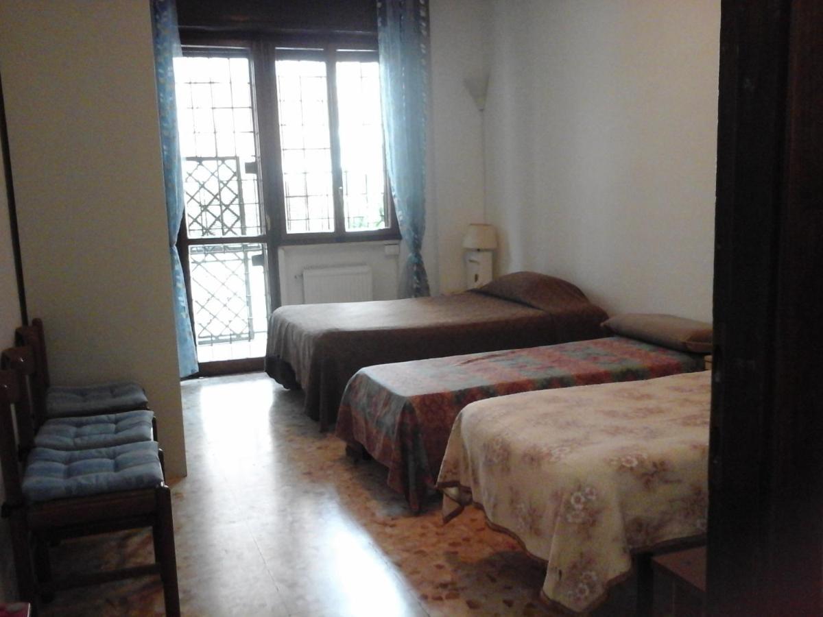 Vierbettzimmer mit eigenem Bad