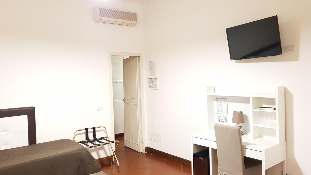 Quarto Triplo com Casa de Banho Privativa