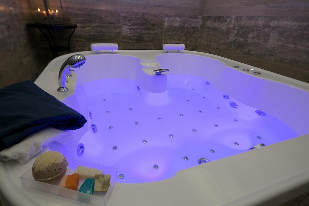 Suite com Banheira de Hidromassagem