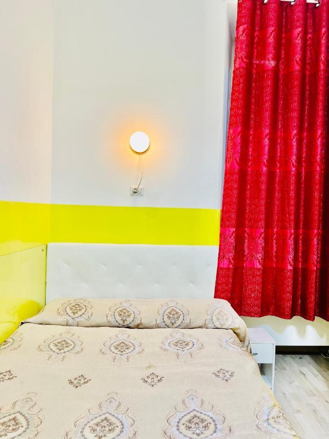 Quarto Duplo com Casa de Banho Privativa