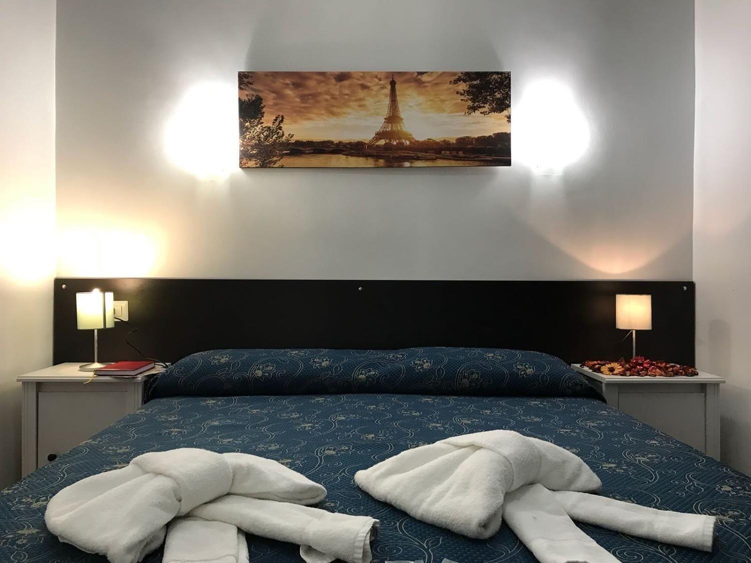 Tweepersoonskamer met 1 of 2 Bedden en Gedeelde Badkamer