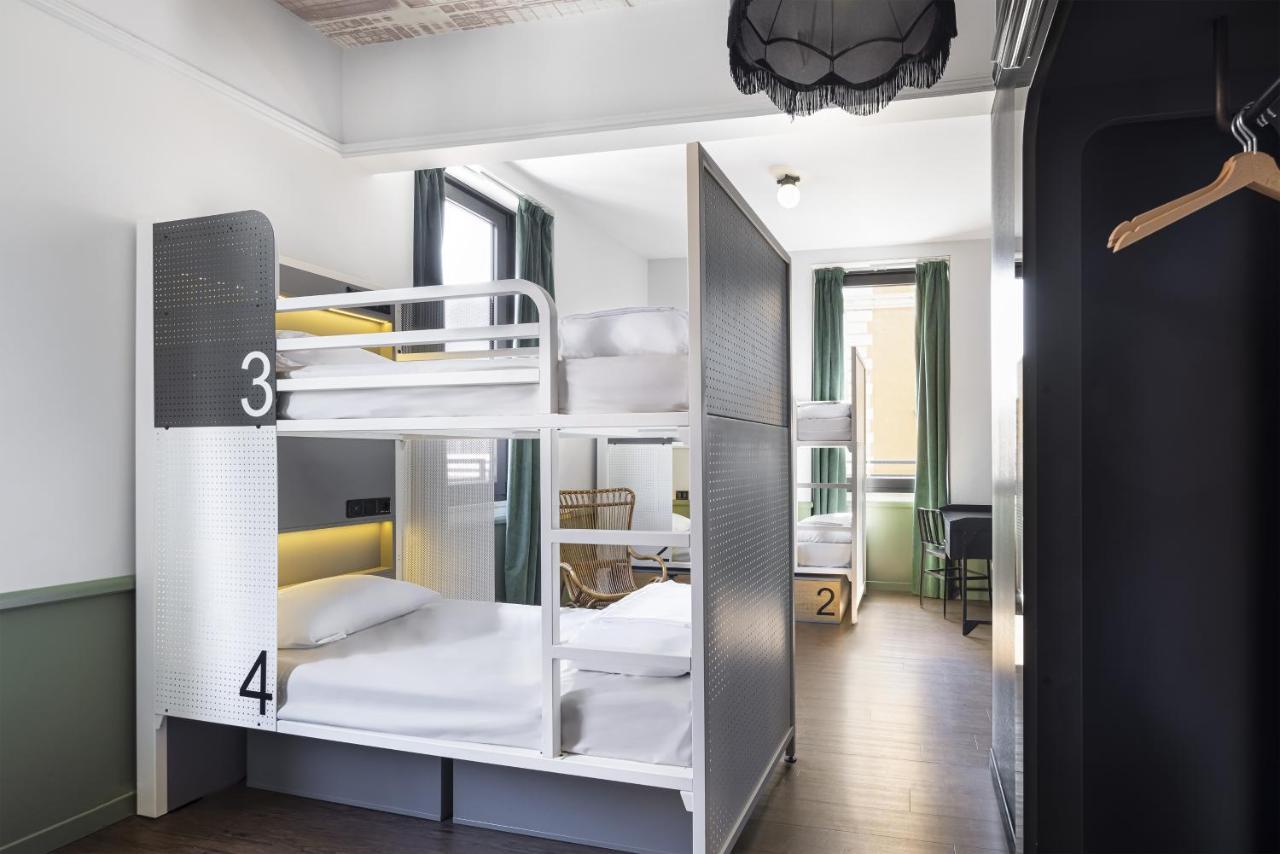 Bed 6-Bed Mixed Dormitory Room