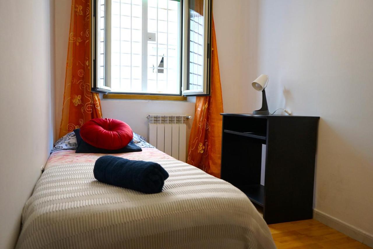 Quarto Individual Económico