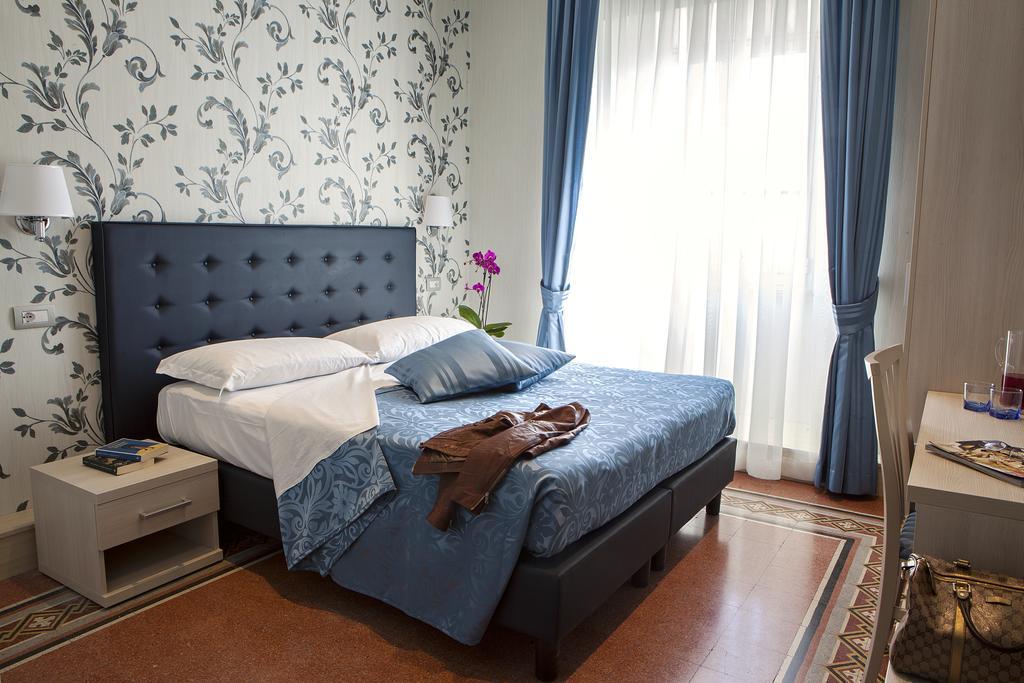 Quarto Superior com Cama de Casal ou 2 de Solteiro e Vista da Cidade