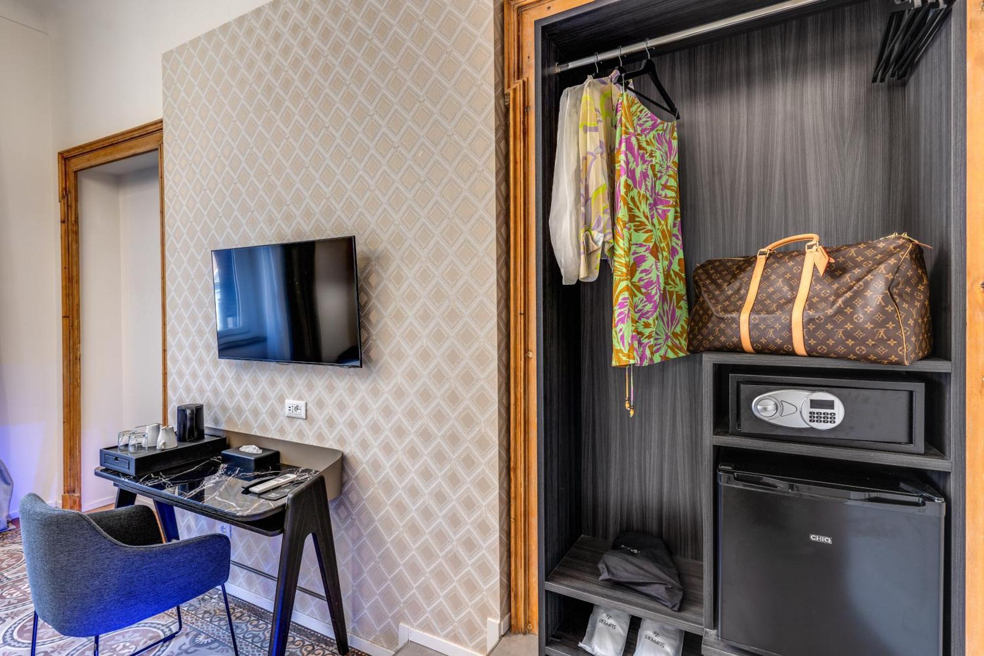 Queen Room