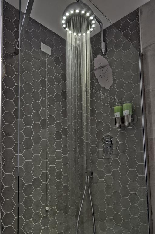 Quarto Duplo Deluxe com Banheira de Hidromassagem