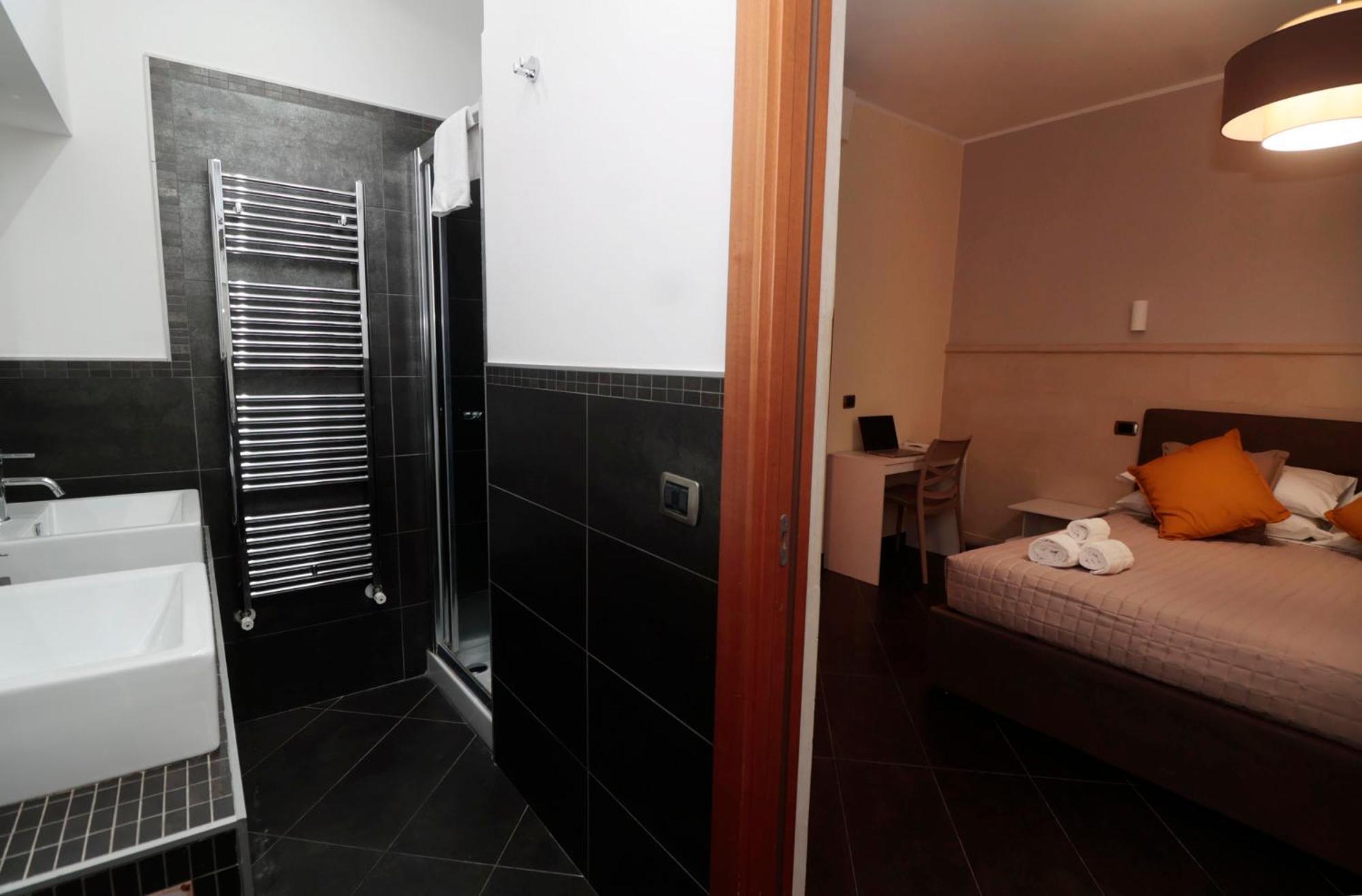 Driepersoonskamer met Eigen Badkamer