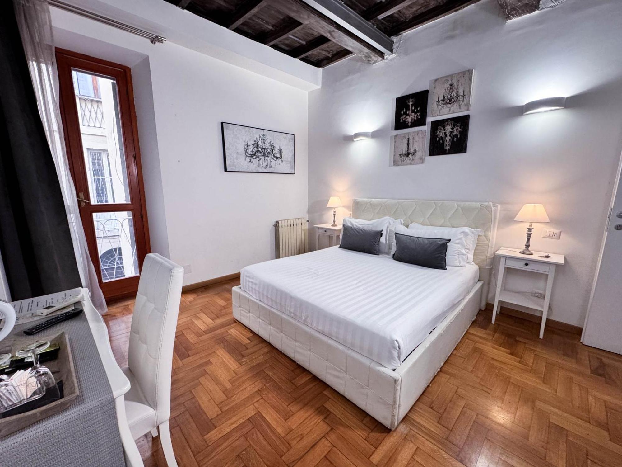 Double Room with Private Bathroom,1619778683:JPEG