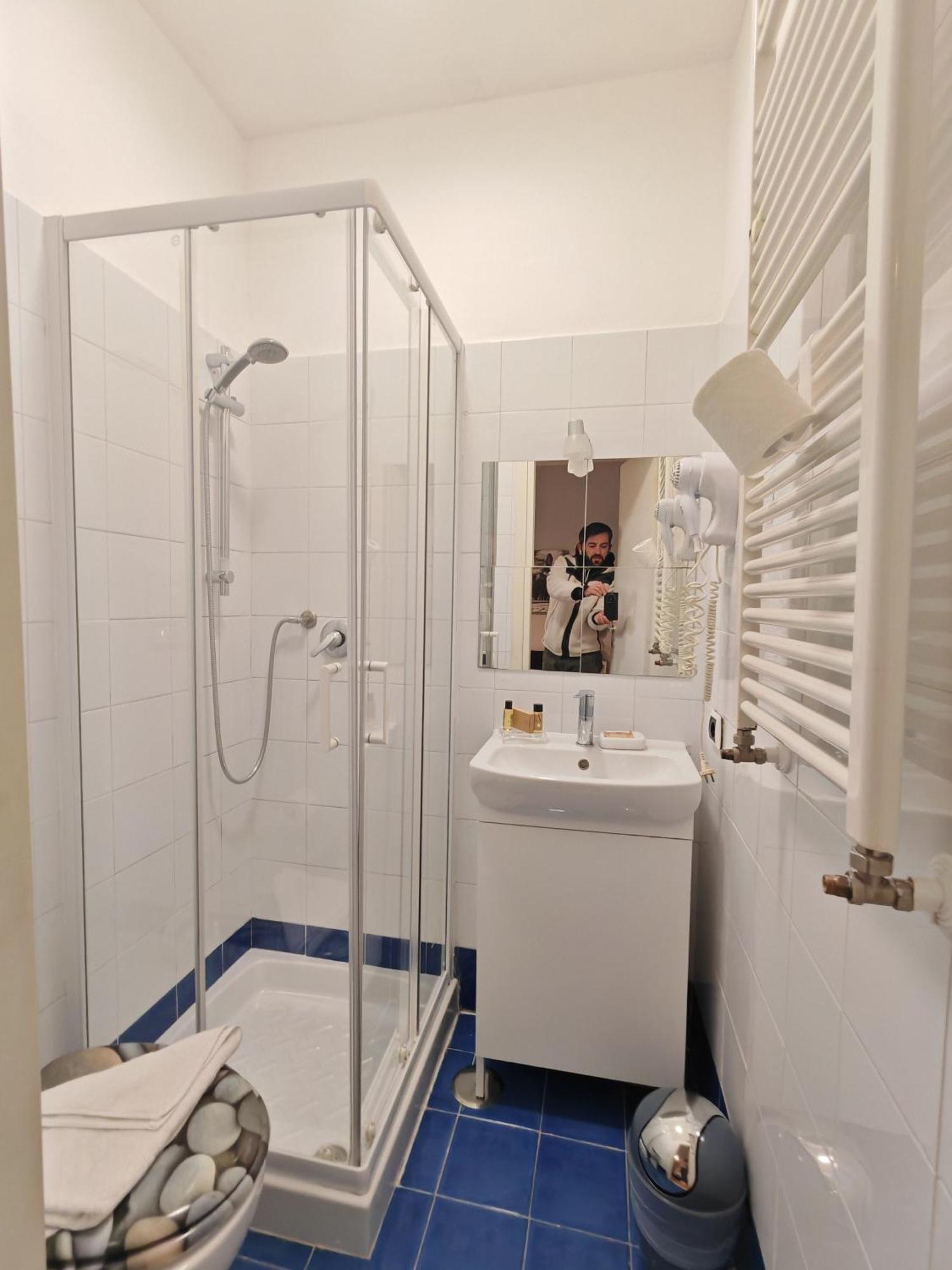 King Room,1204733452:JPEG
