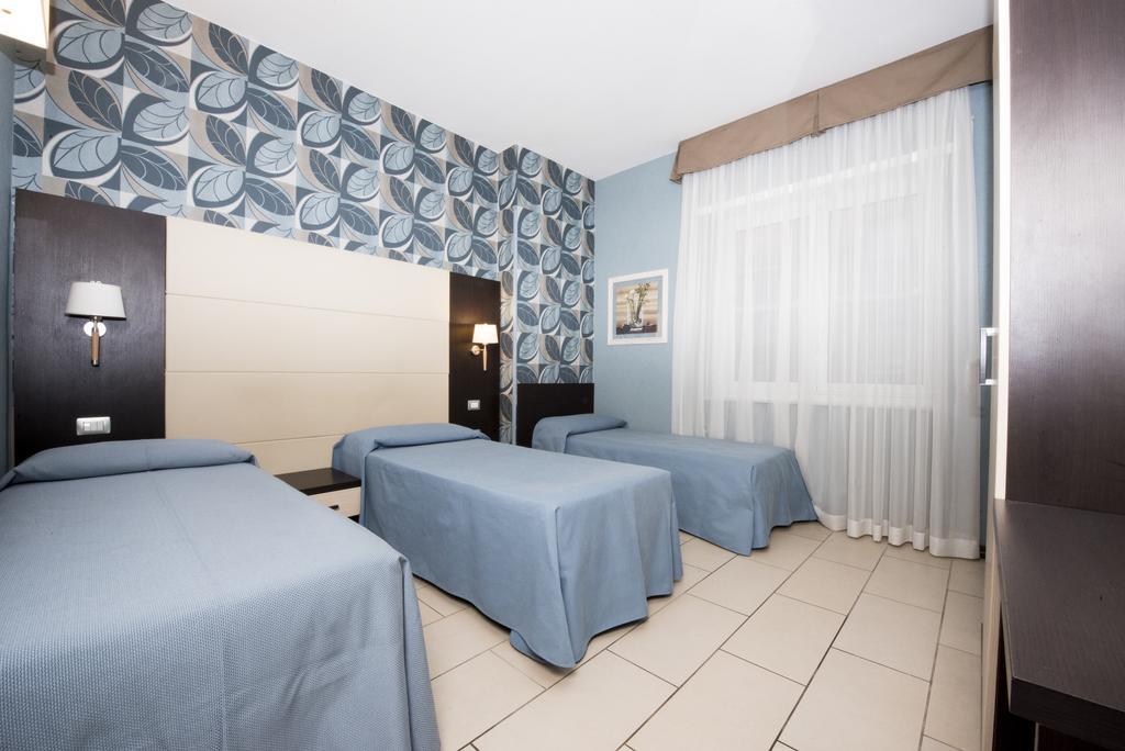 Dreibettzimmer