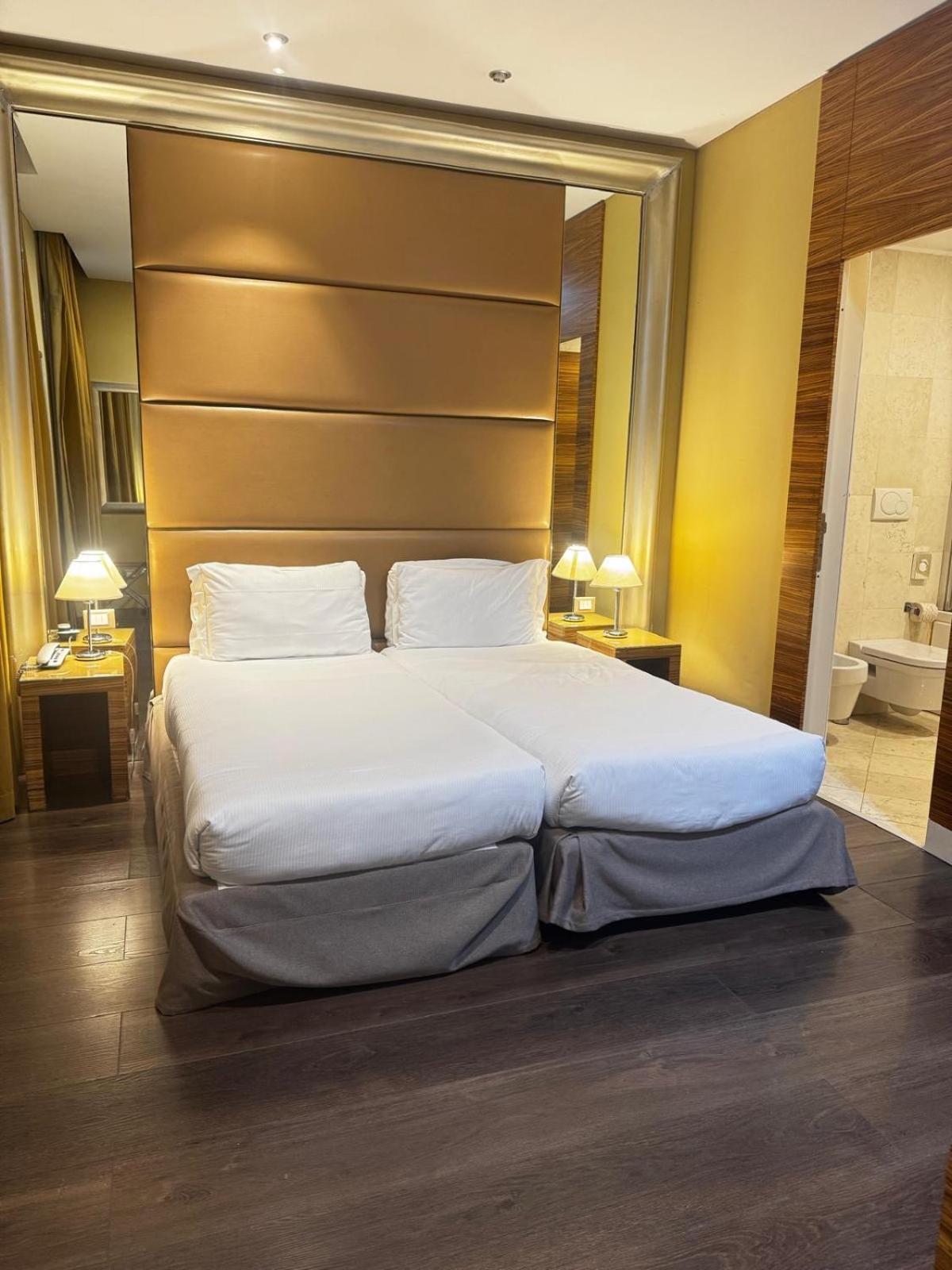 Twin Classic Room