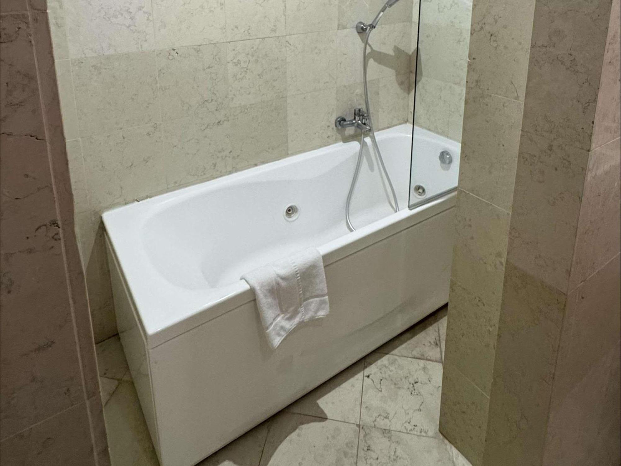 Classic Superior Family Twin Room