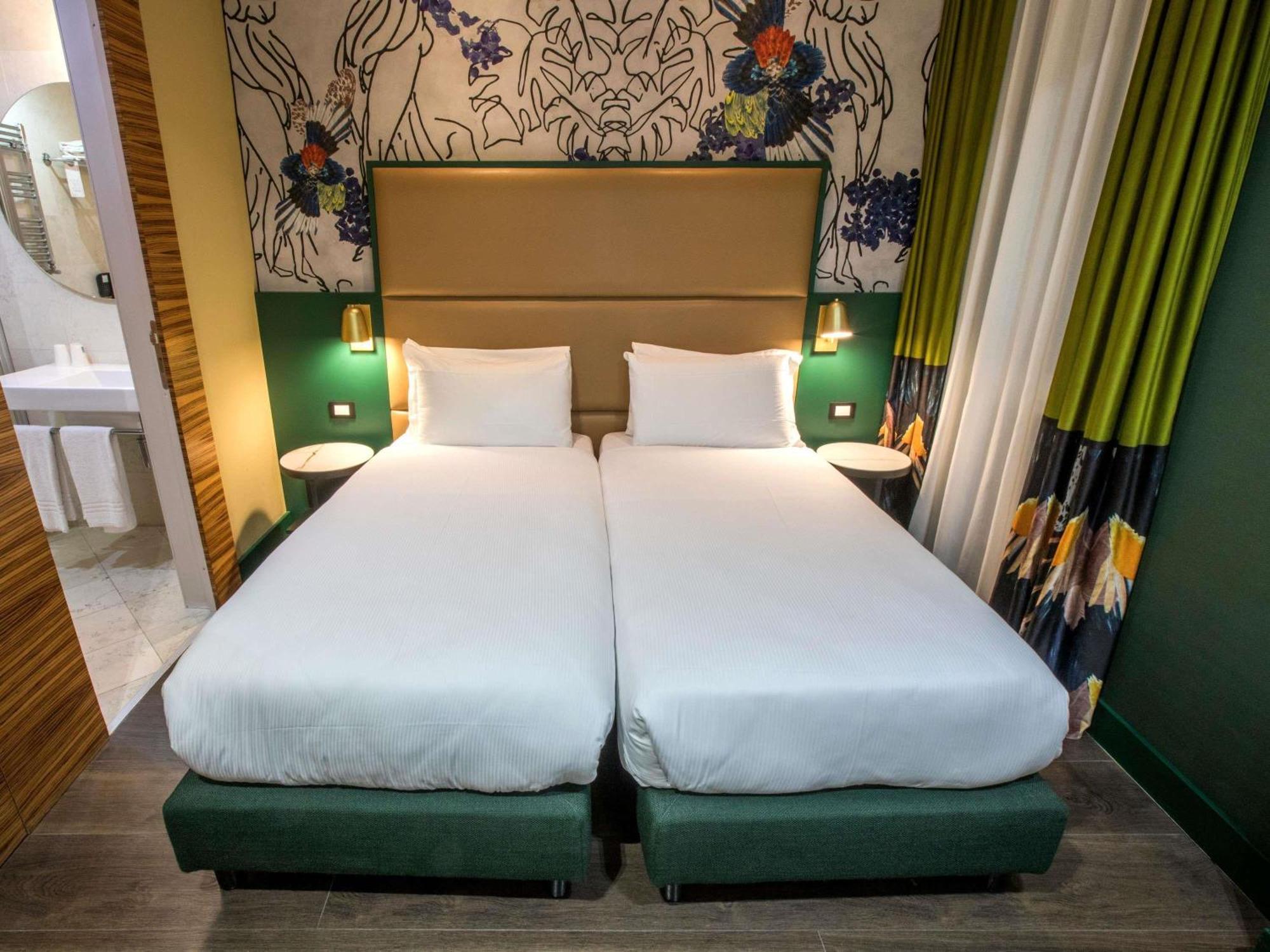 Twin Classic Room