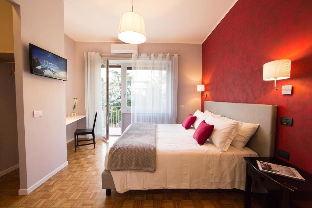 Quarto com Cama de Casal ou 2 de Solteiro e Banheiro Privativo
