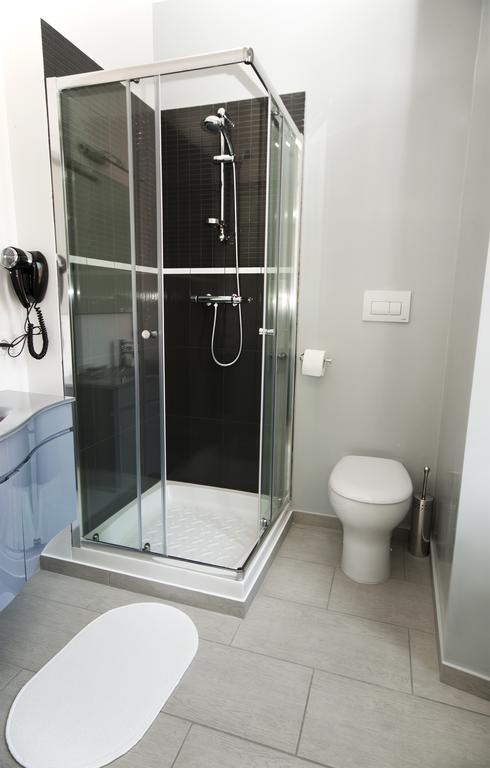 Quarto Duplo