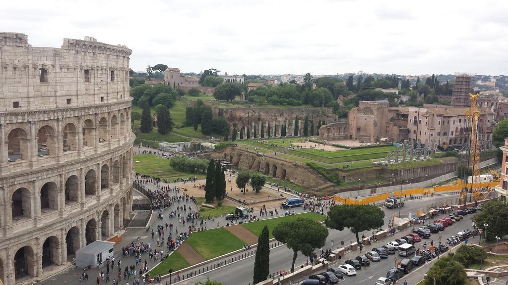 Suite com Vista Coliseu