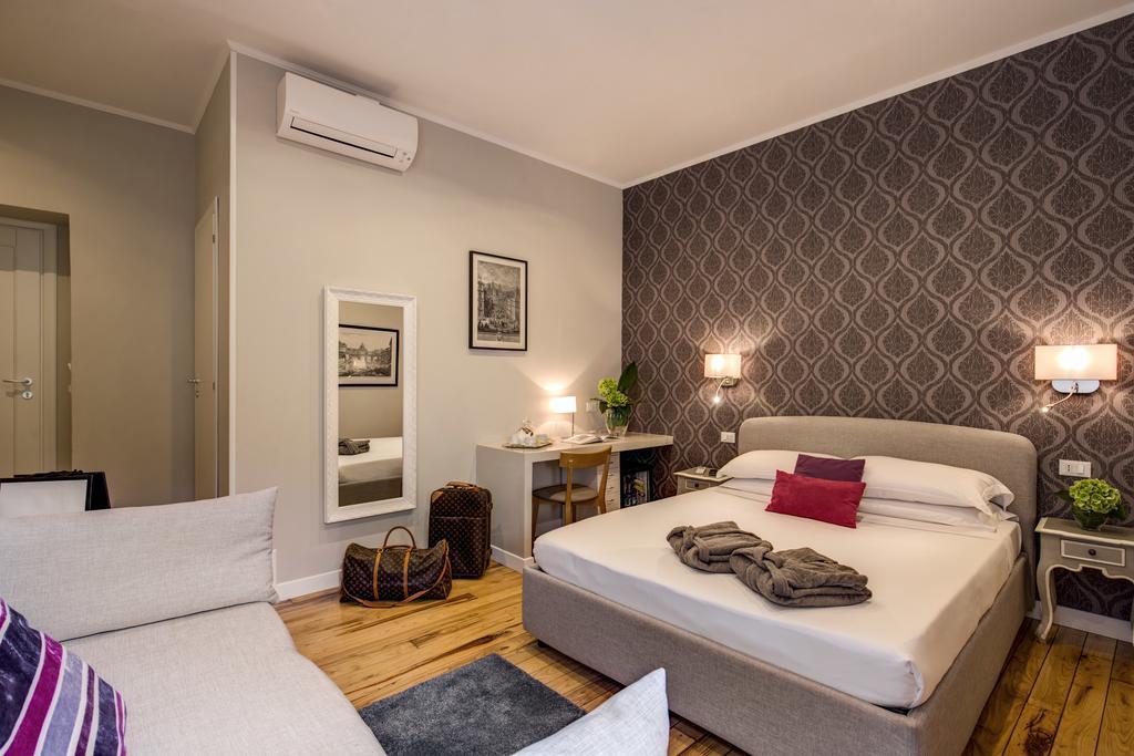 Quarto Triplo Exclusivo