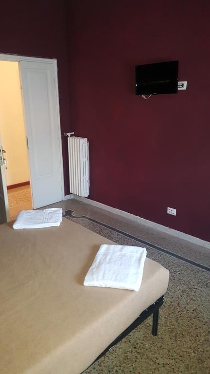 Quarto Duplo Standard com Casa de Banho Partilhada