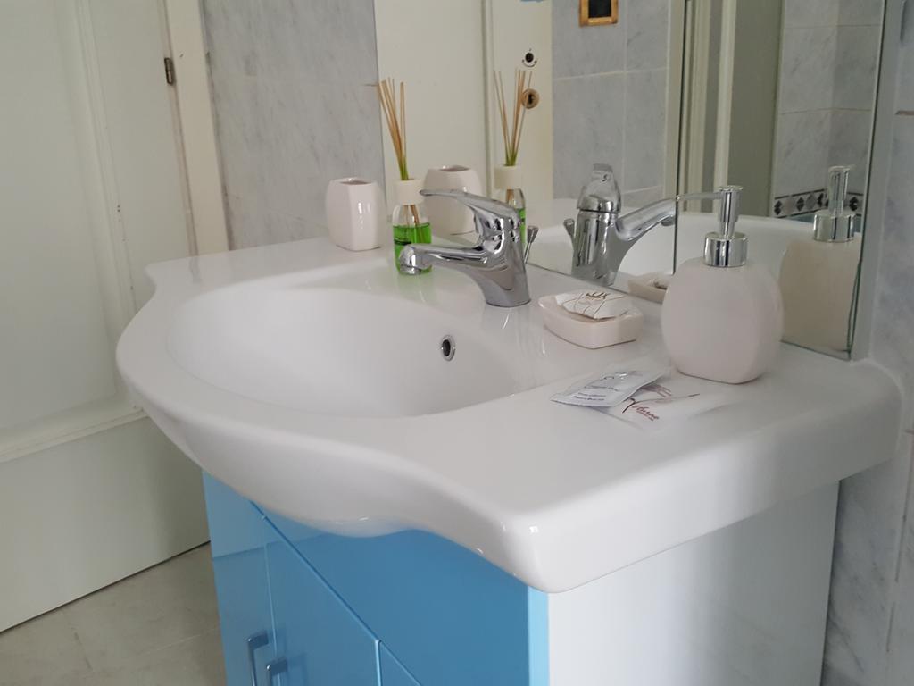 Quarto Duplo com Banheiro Privativo Externo