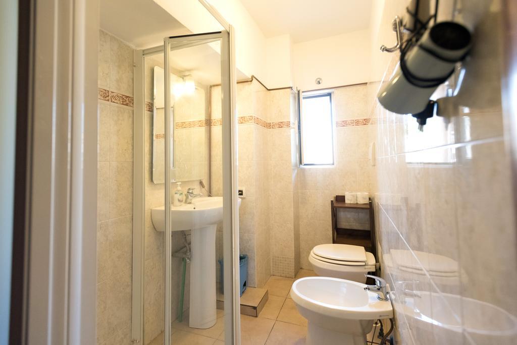 Economy Quadruple Room Private External Bathroom