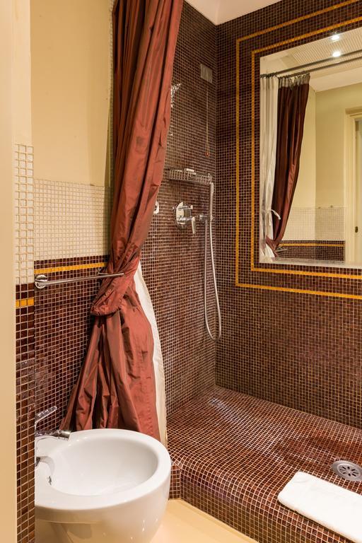 Quarto Duplo com Casa de Banho Privada Externa