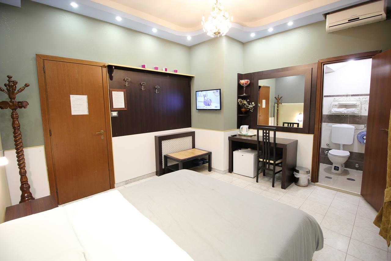 Quarto Duplo com Casa de Banho Privativa