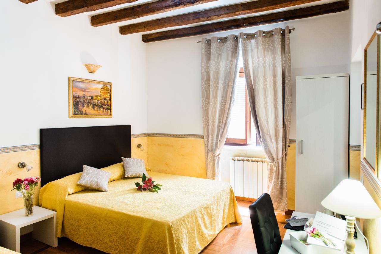 Quarto Triplo Standard