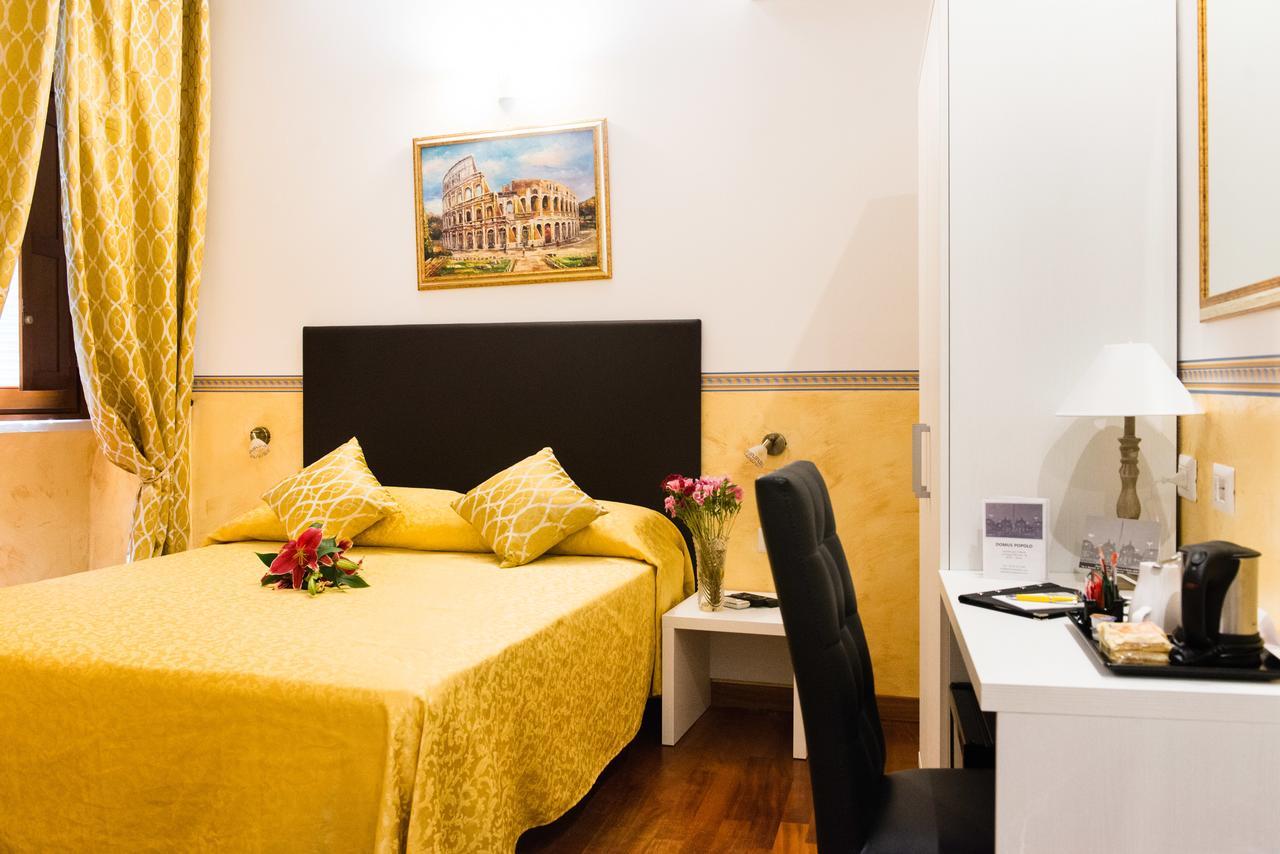 Quarto com Cama de Casal ou 2 de Solteiro