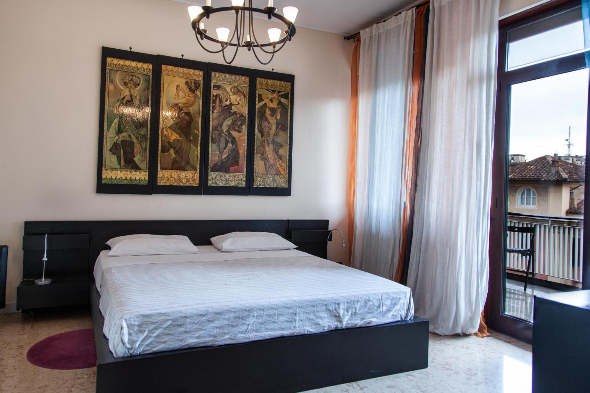 Suite met Balkon en Eigen Externe Badkamer