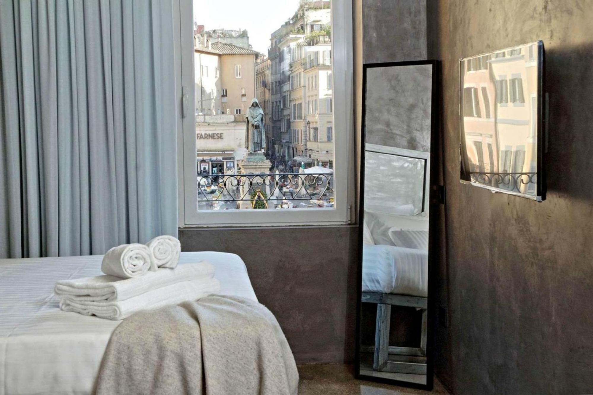 Quarto Duplo Superior com Vista Cidade