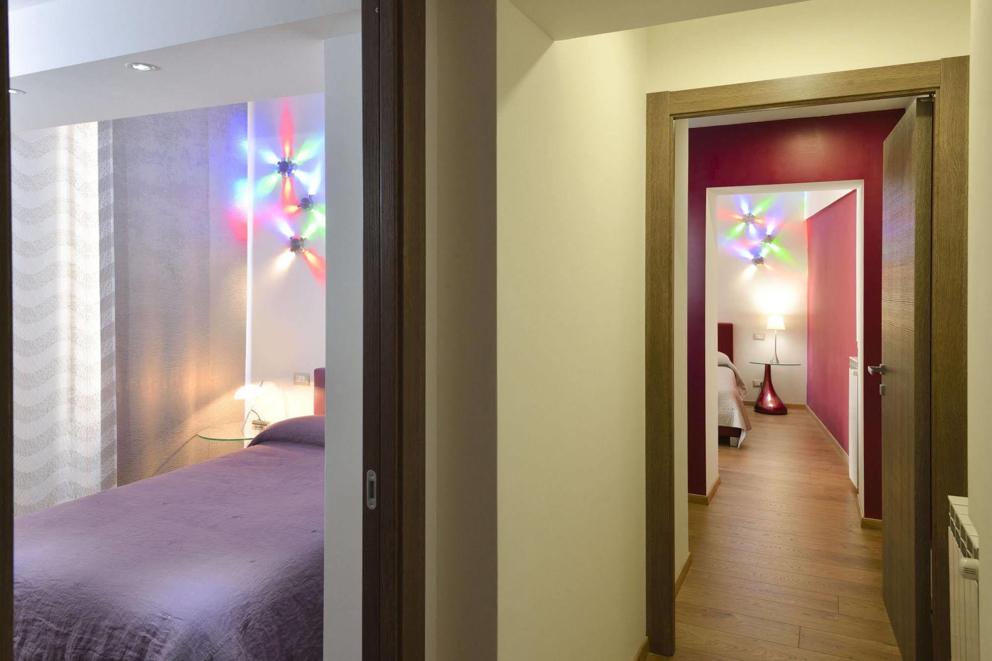 2 Zimmer mit Verbindungstür
