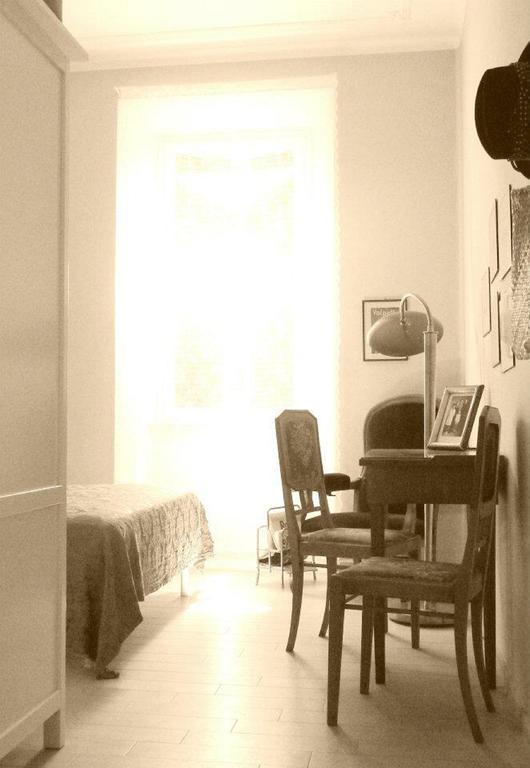 Quarto com Cama de Casal ou 2 de Solteiro