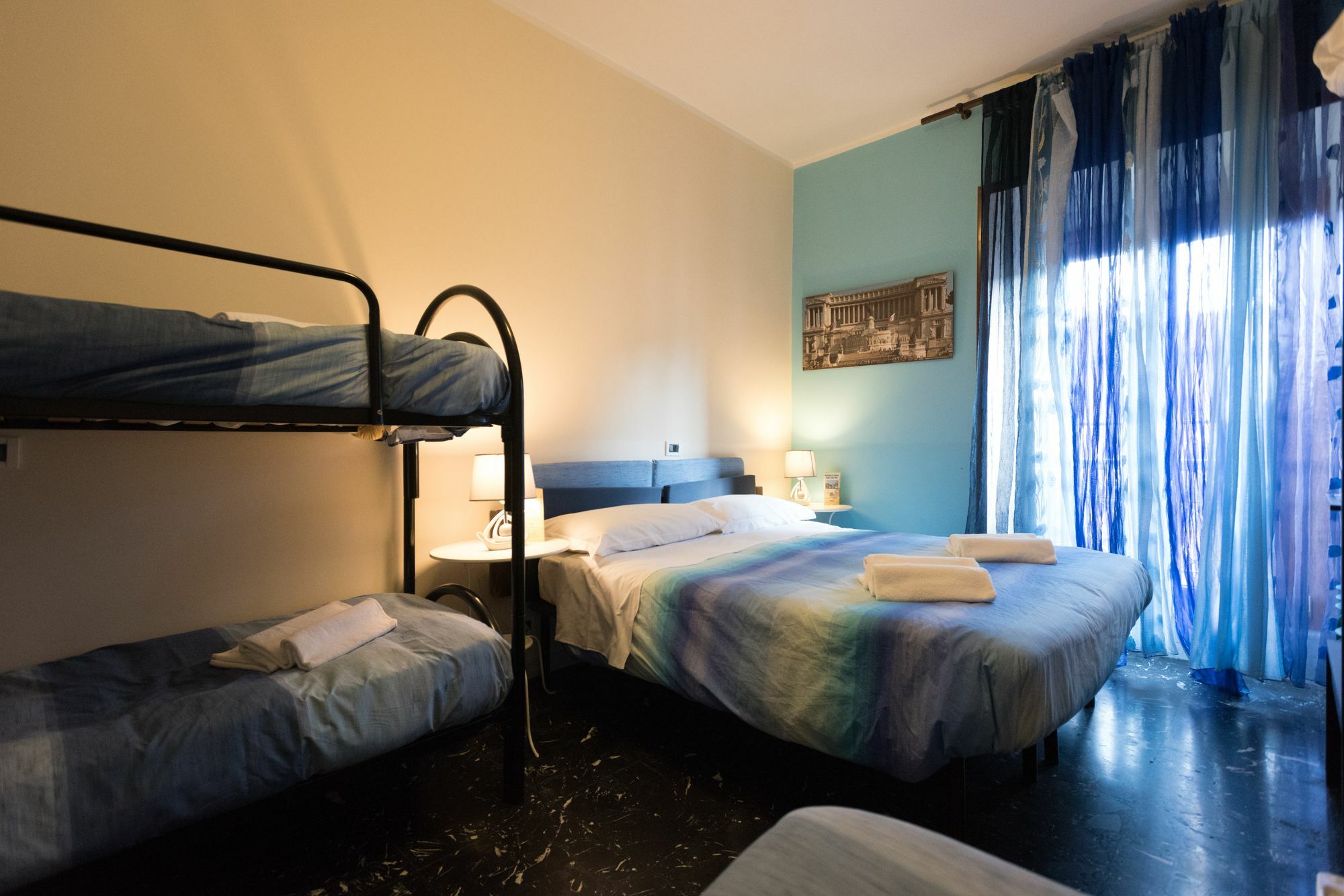 Economy Quadruple Room Private External Bathroom