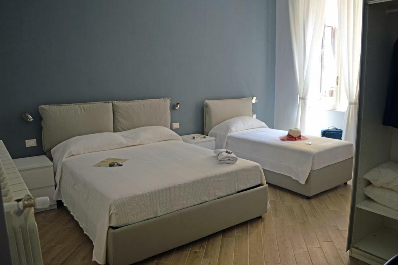 Habitación Triple Confort con ducha