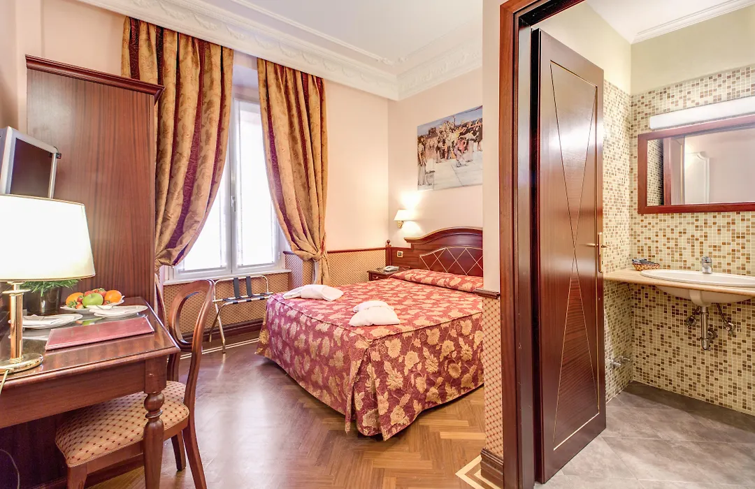 Re Luxury Accomodation-1