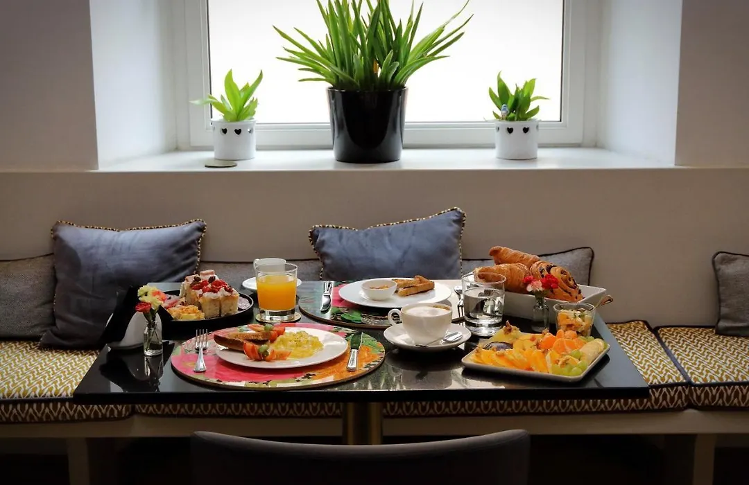Roma Five Suites-1