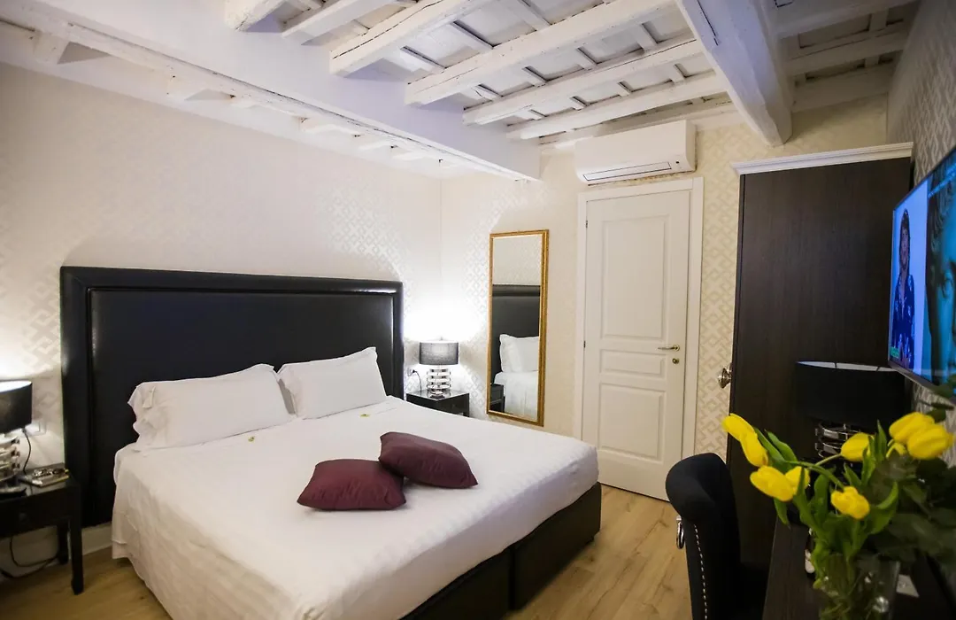 Minerva Relais-1