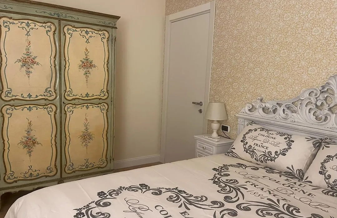 Bed And Breakfast 30-1