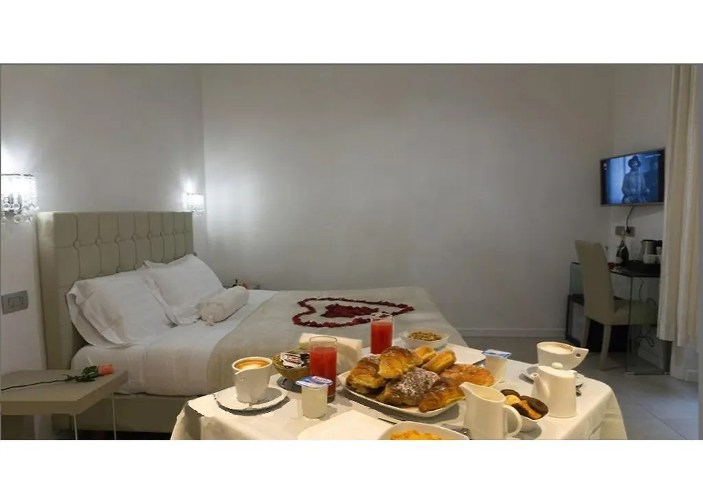 Vatican Grand Suite-1