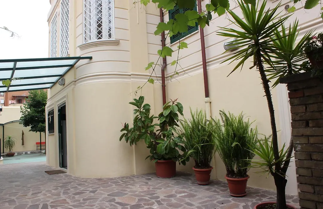 Casa Per Ferie Beato Rosaz-1