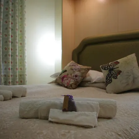 Tucci'S Roma Guest House-2