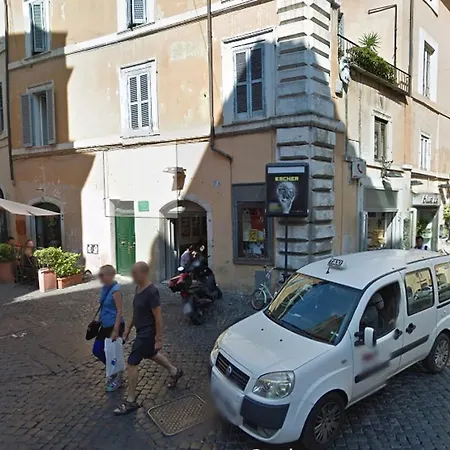 Navona First Rooms-3
