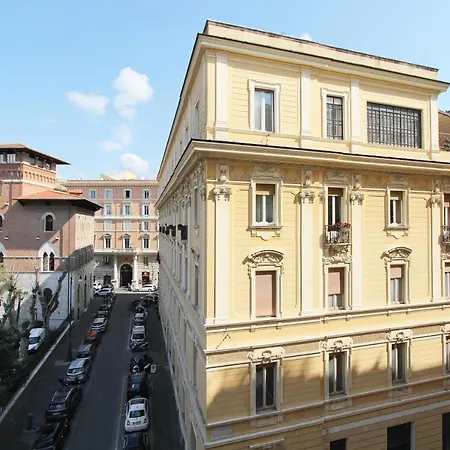 Hortisallustio Luxury Rooms-3