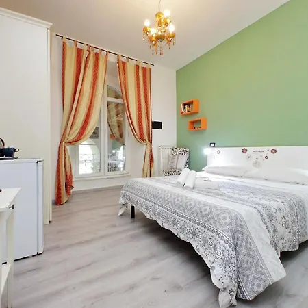 Lucky Holiday Rooms-3