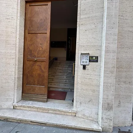 Luxor Eco Roma Casa E Appartamento Per Vacanze In Centro Piazza Bologna, Colosseo, Piazza Di Spagna, Vaticano, San Pietro, Sapienza, Fontana Di Trevi, Piazza Navona, Trastevere, Tiburtina, Termini, Aeroporto-2