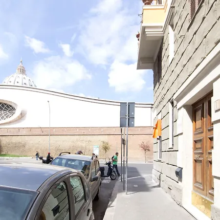 Lunaria Suites Rome Vaticano-3