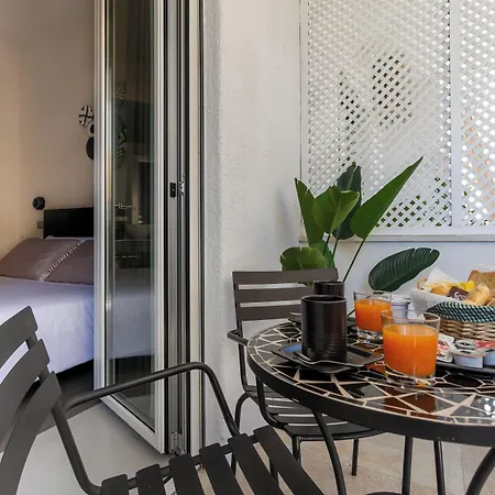 Moai Home-3