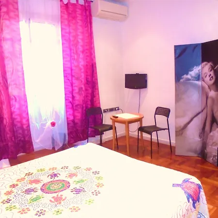 Max House-3