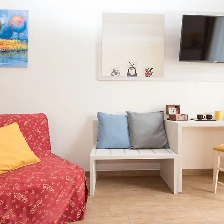 Dreaming In Rome - Vittorio Veneto Guest House-3