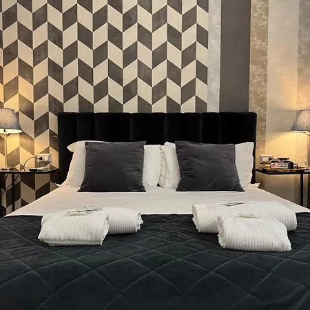 Vatican Luxury Suite-3